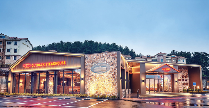 아이와 함께 가기 좋은 군산 패밀리 레스토랑, 24시간 놀이 시설 완비!